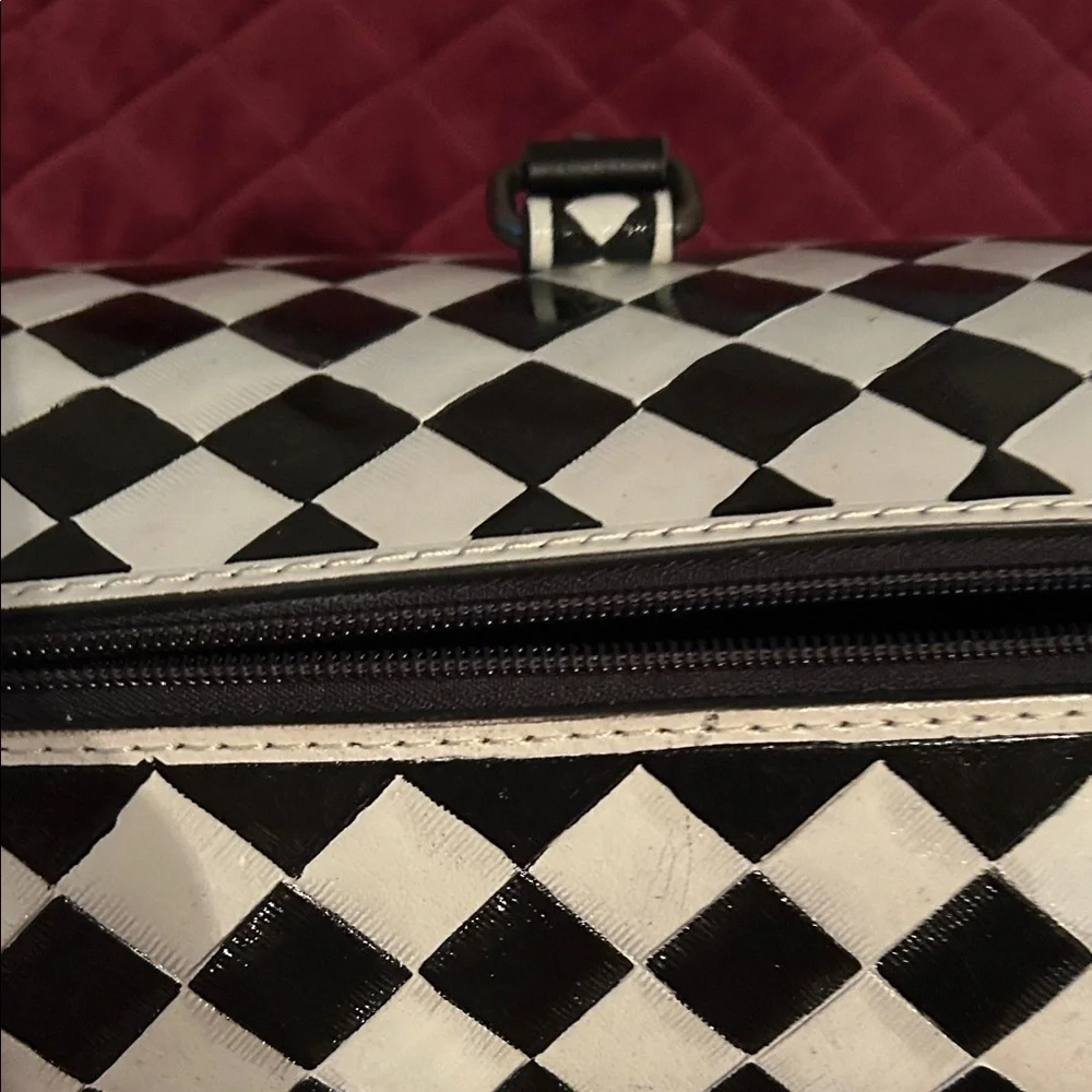 Western B&W Checkered Satchel - Picture 10 of 11